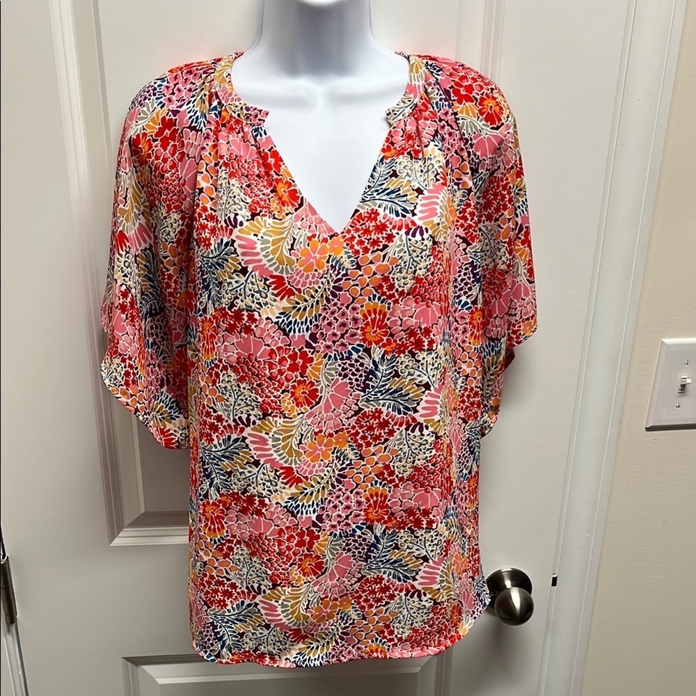 Jules & James Colorful Floral V-Neck Top Small | Boho Flutter Sleeve Blouse